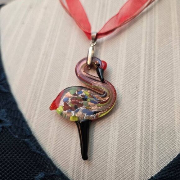 NEW Glass Flamingo Necklace - Picture 1 of 8
